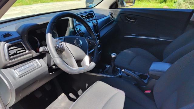 Ssangyong Tivoli image 8