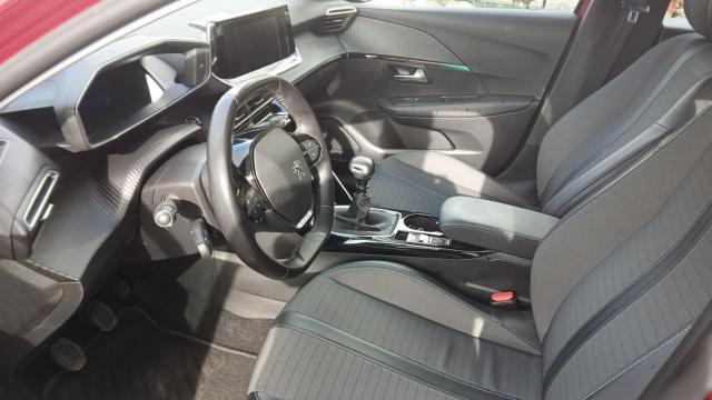 Peugeot 208 image 4