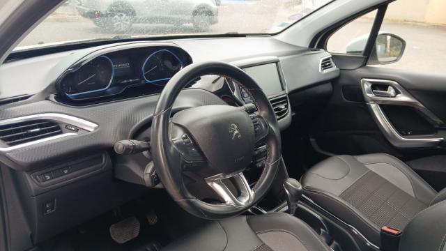 Peugeot 2008 image 5