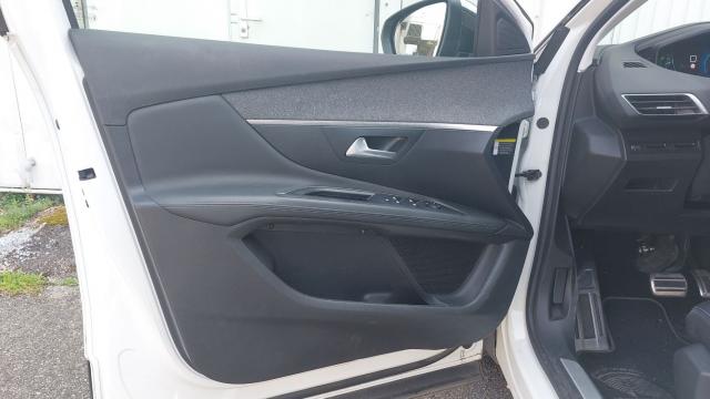 Peugeot 3008 image 7