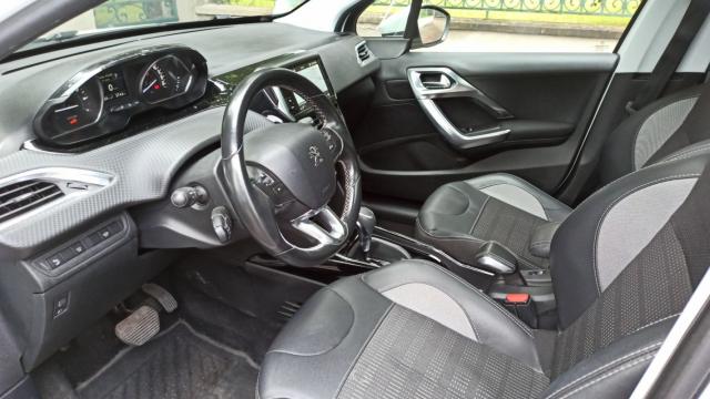 Peugeot 2008 image 4