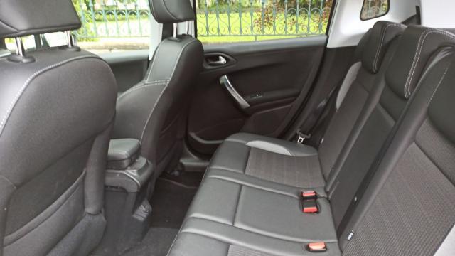 Peugeot 2008 image 7