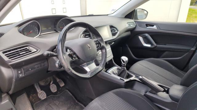 Peugeot 308 image 6