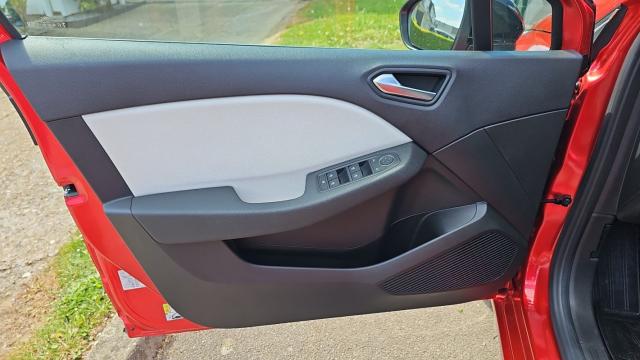 Renault Clio image 3