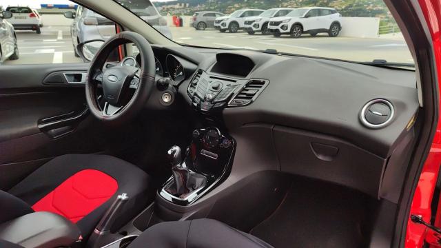Ford Fiesta image 9
