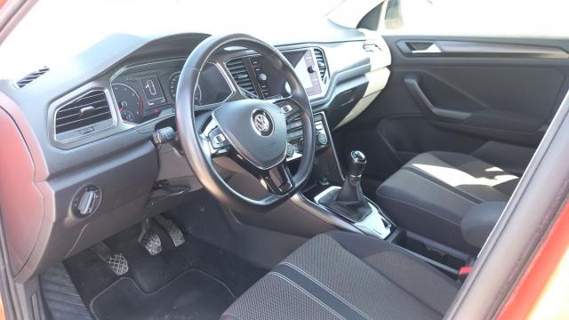 Volkswagen T-Roc image 6