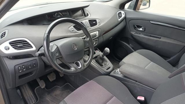 Renault Scénic image 2