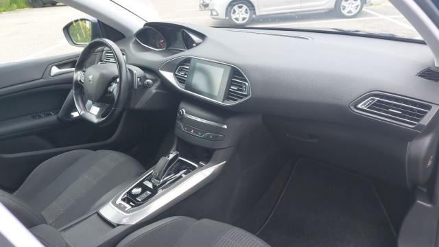 Peugeot 308 image 3