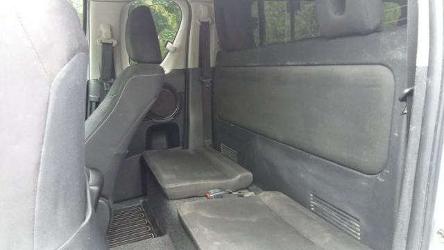 Toyota Hilux image 4