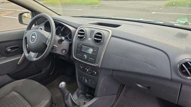 Dacia Sandero image 2