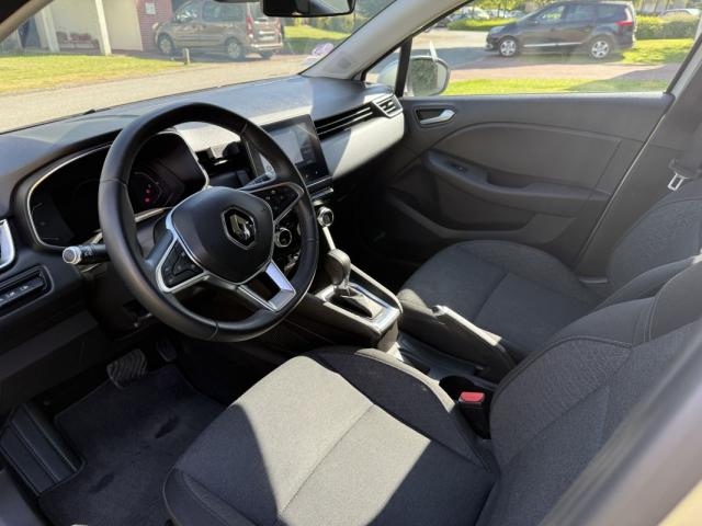 Renault Clio image 8
