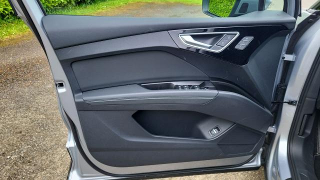 Audi Q4 E-Tron image 8