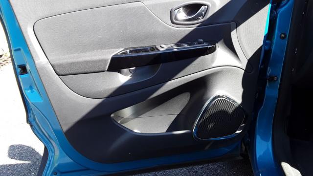 Renault Captur image 1