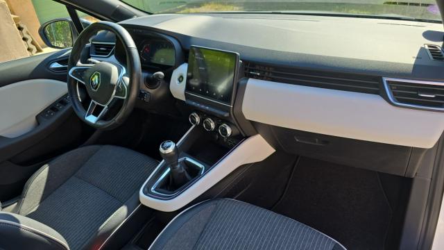 Renault Clio image 8