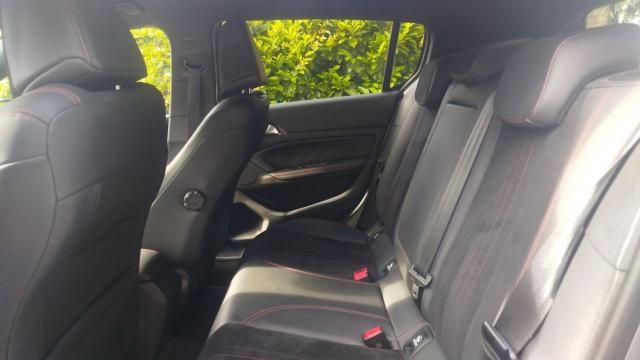 Peugeot 308 image 2