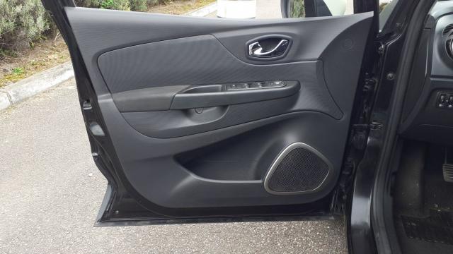 Renault Captur image 9