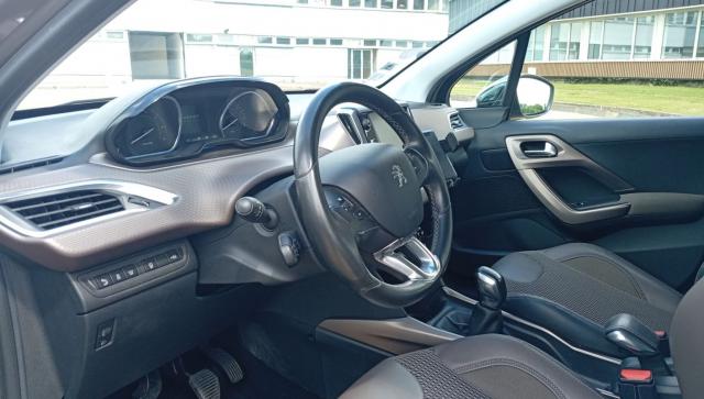 Peugeot 2008 image 5