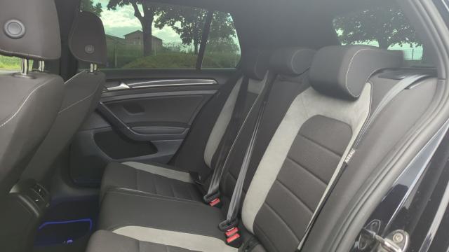 Volkswagen Golf image 8