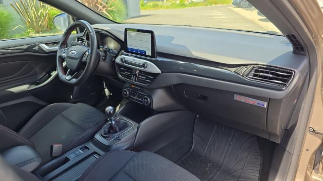 Ford Focus image 6