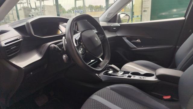 Peugeot 2008 image 9
