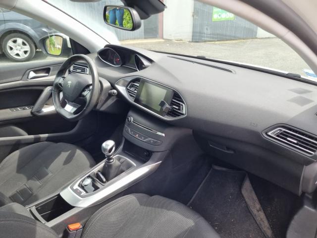 Peugeot 308 image 6