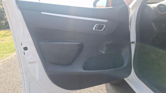 Dacia Spring image 1
