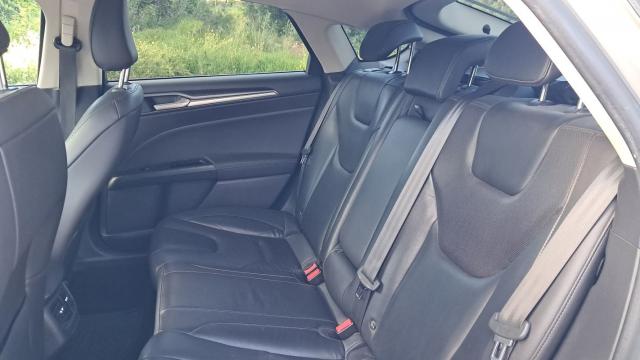 Ford Mondeo image 8