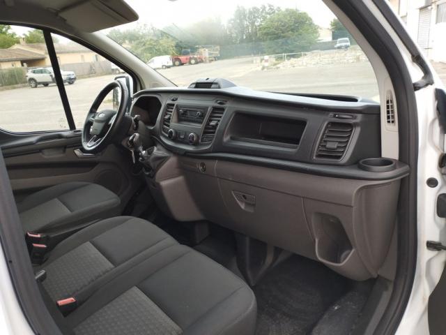 Ford Transit Custom image 6
