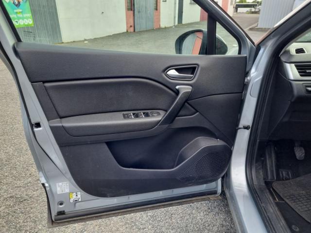 Renault Captur image 3