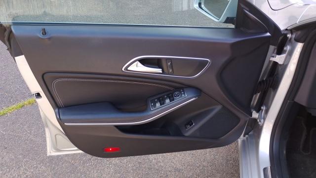 Mercedes Benz Cla Shooting Brake image 5