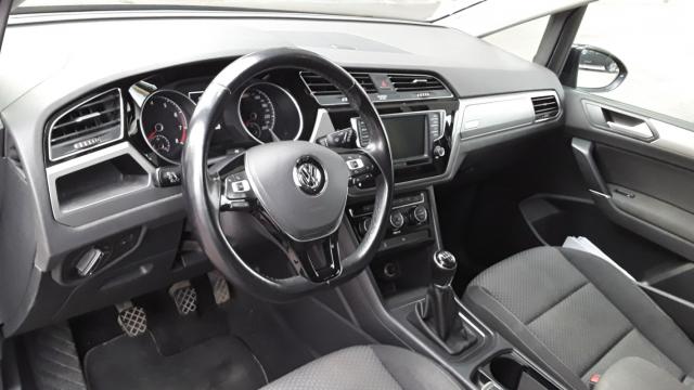 Volkswagen Touran image 5