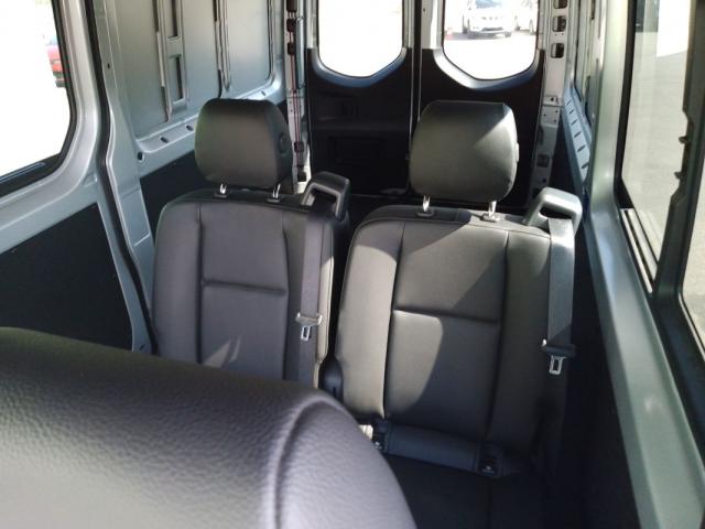 Mercedes Benz Sprinter image 6
