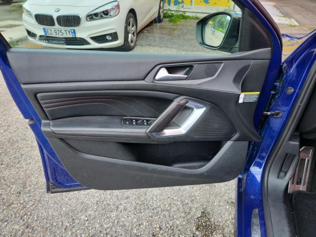 Peugeot 308 image 2