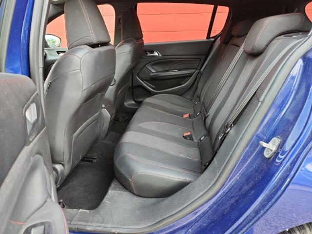 Peugeot 308 image 9