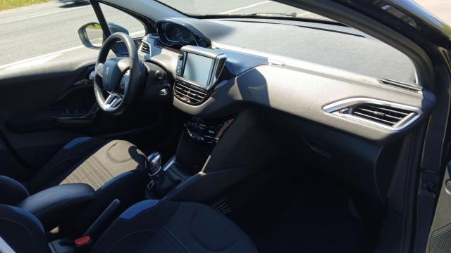 Peugeot 208 image 4