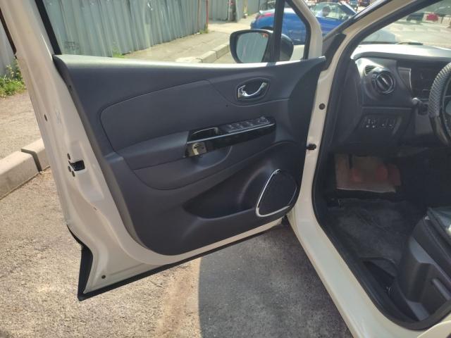 Renault Captur image 7