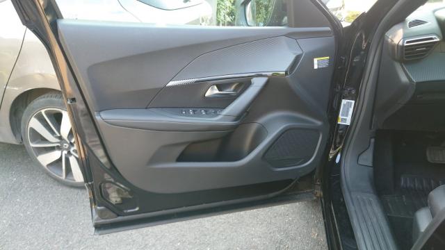 Peugeot 2008 image 5