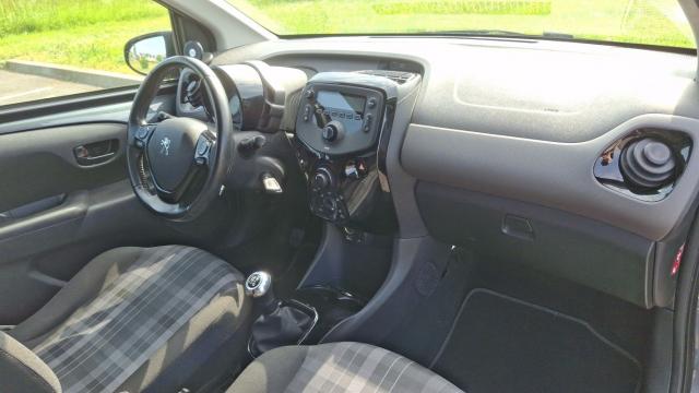 Peugeot 108 image 1