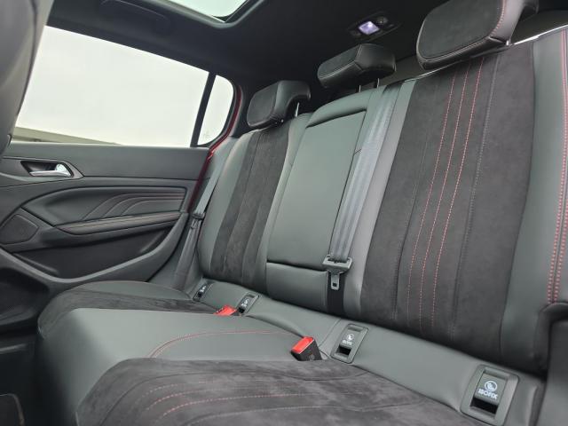 Peugeot 308 image 8