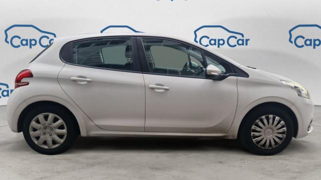 Peugeot 208 image 1