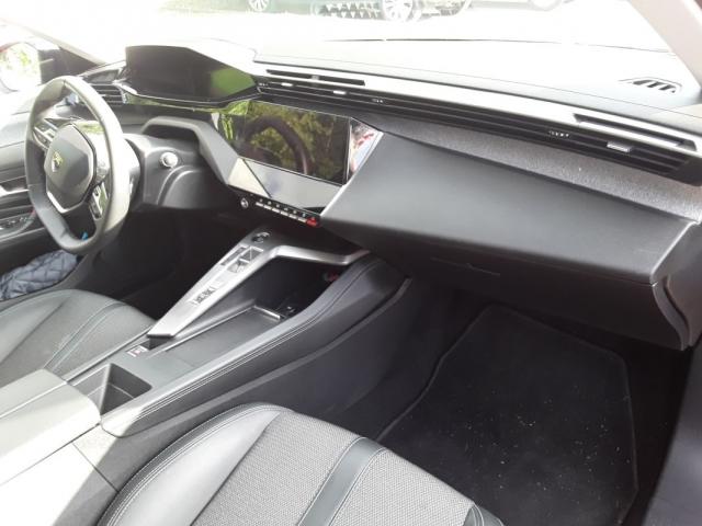 Peugeot 308 image 8