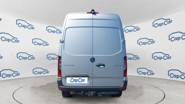 Mercedes Benz Sprinter image 2