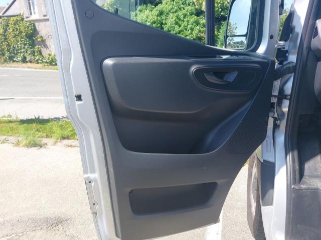 Mercedes Benz Sprinter image 8