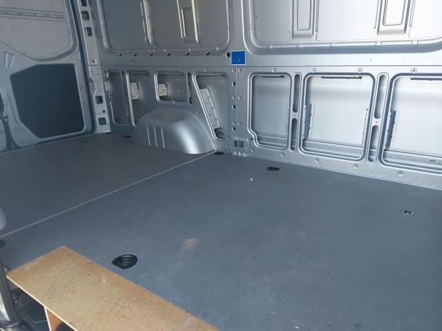 Mercedes Benz Sprinter image 7