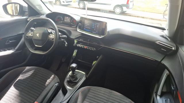 Peugeot 2008 image 4
