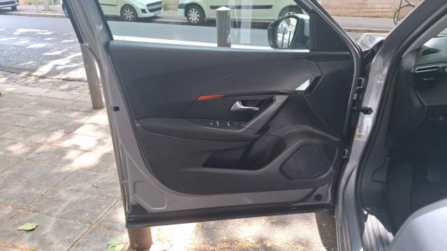 Peugeot 2008 image 7