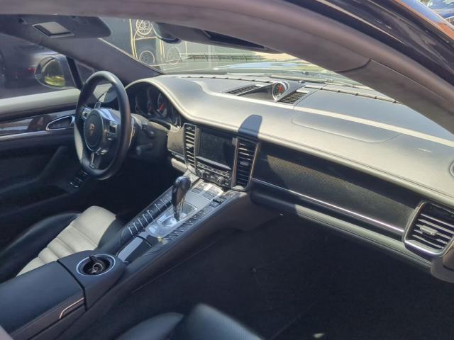 Porsche Panamera image 6