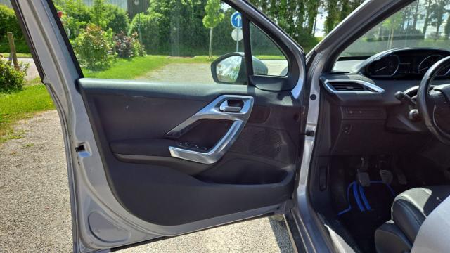 Peugeot 2008 image 7