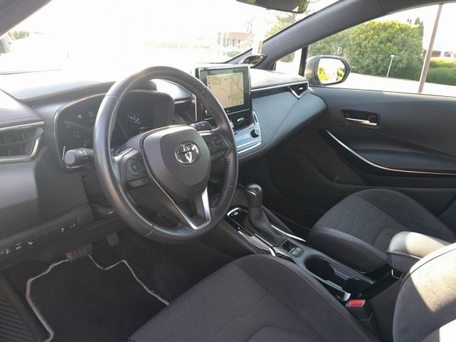 Toyota Corolla Touring Sports image 1