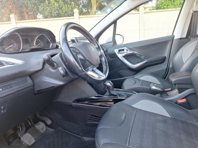 Peugeot 2008 image 7